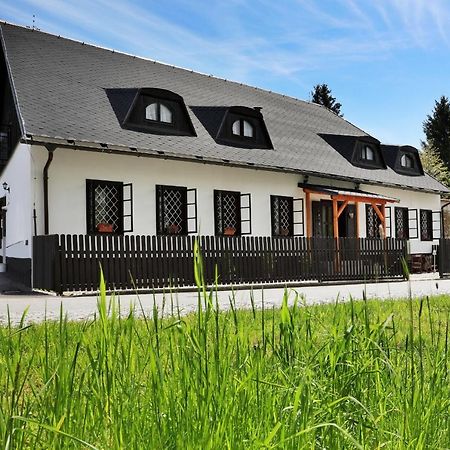 Na Starem Meste Wallern Exterior foto